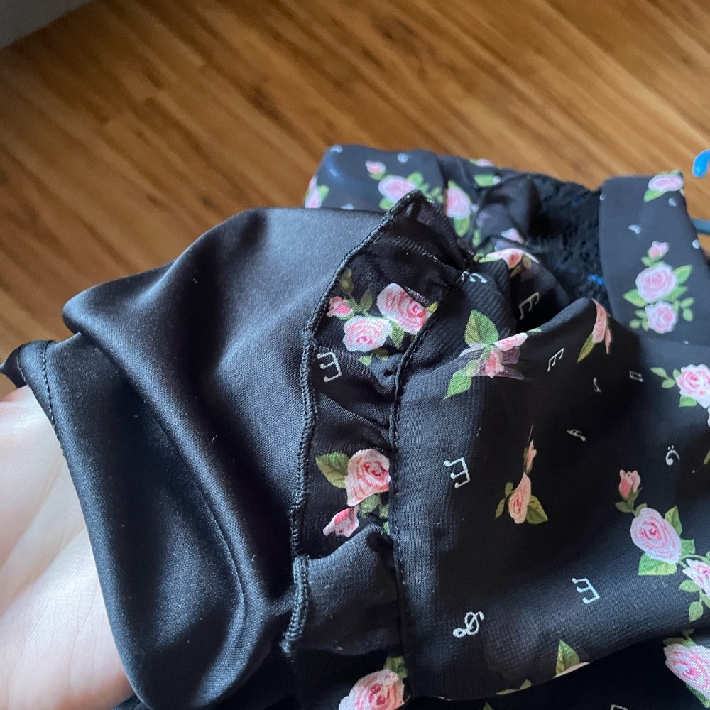 Hot Topic floral midi dress - Picture 8 of 9